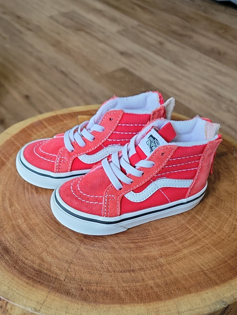 Vans Toddler High-Top Sneakers in Red